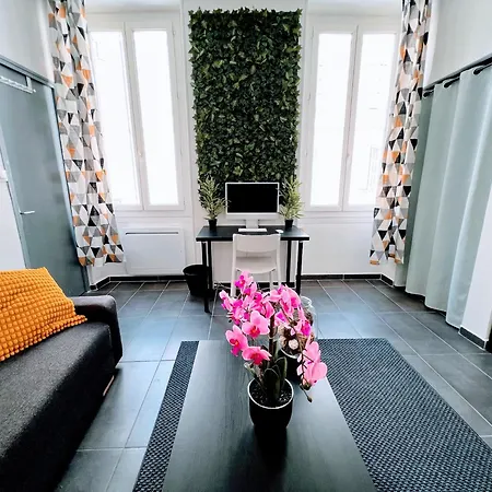 Soleil & Charme - Pres Du Vieux-port - Authentique! Apartment *